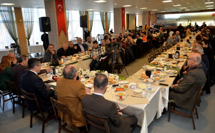  10 Ocak Çalışan Gazeteciler Gününde  Erzurum Valisi Memiş yerel ve ulusal medya temsilcileri ile bir araya geldi