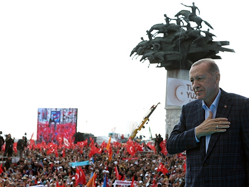 “21 yıldır sadece eser ve hizmet siyaseti yaptık”