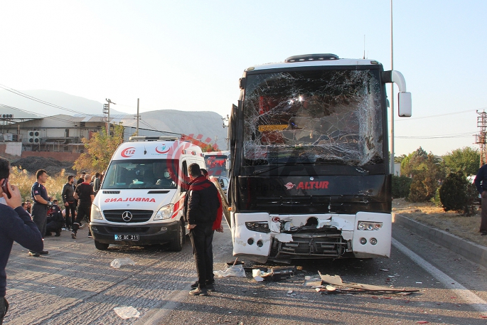 4 araçlı zincirleme kaza: 24 yaralı