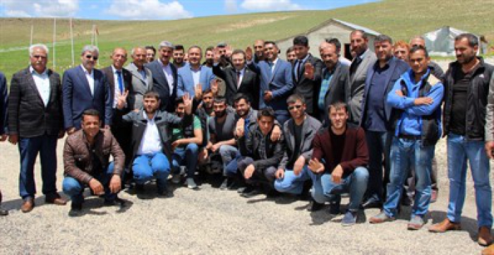 AK PARTİ ERZURUM’DA ARI GİBİ ÇALIŞIYOR