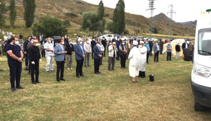 AK Parti Erzurum İl Başkan Yardımcısı Yaylalı, son yolculuğuna uğurlandı