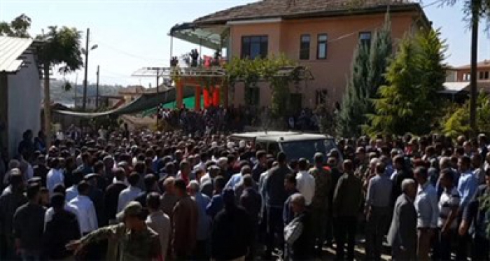 “Annenin duası ile gittin, sela ile geldin”