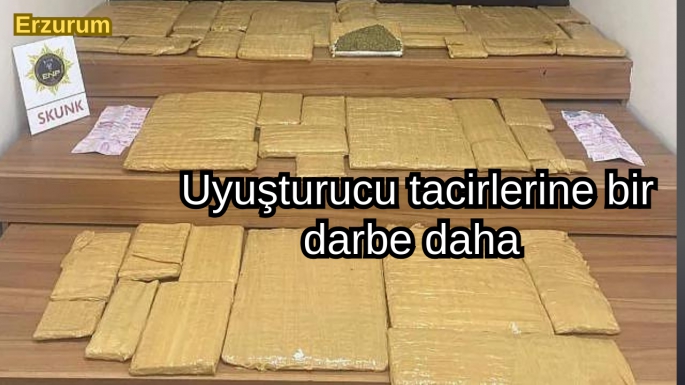 Araçtan kilolarca uyuşturucu çıktı