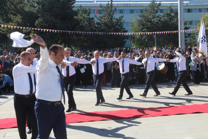 Atatürk Üniversitesi 65’nci akademik yılı düzenlenen çeşitli etkinliklerle açıldı