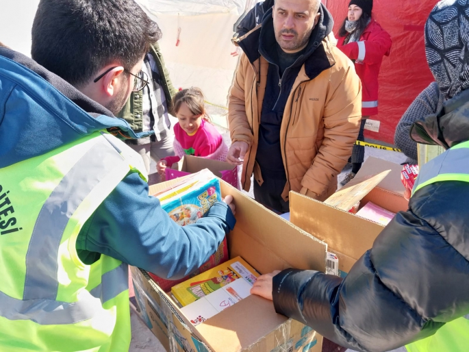 Atatürk Üniversitesi Psikososyal Destek Ekibi ile 5. Yardım Tırı Deprem Bölgesine Ulaştı