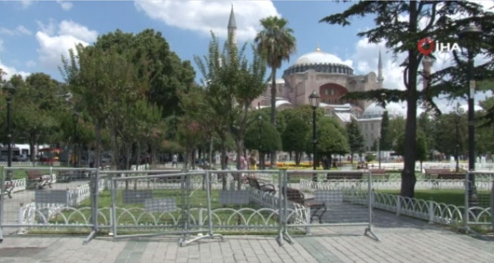 Ayasofya Camii’nde hazırlıklarda sona geliniyor