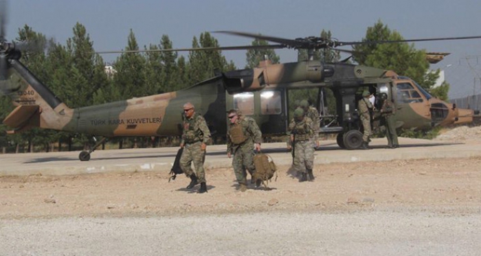 Bakan Akar: ‘Dün iki Türk, iki Amerikan helikopteri havadan keşif ve denetleme yaptı’