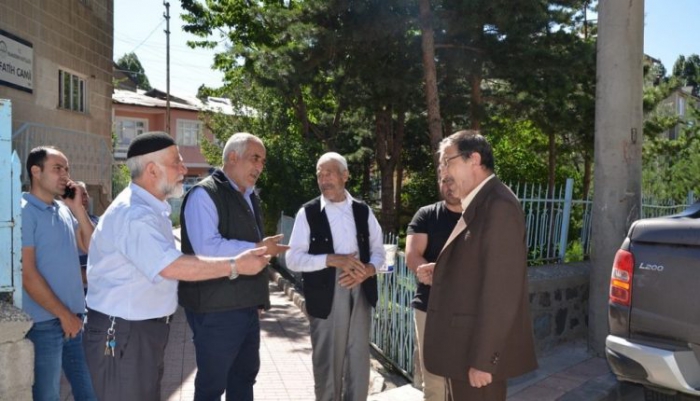 Başkan Bulutlar, vatandaşlarla çay içti istişarede bulundu