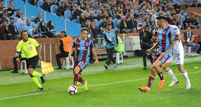 BB. ERZURUMSPOR  FIRTINAYI KESTİ