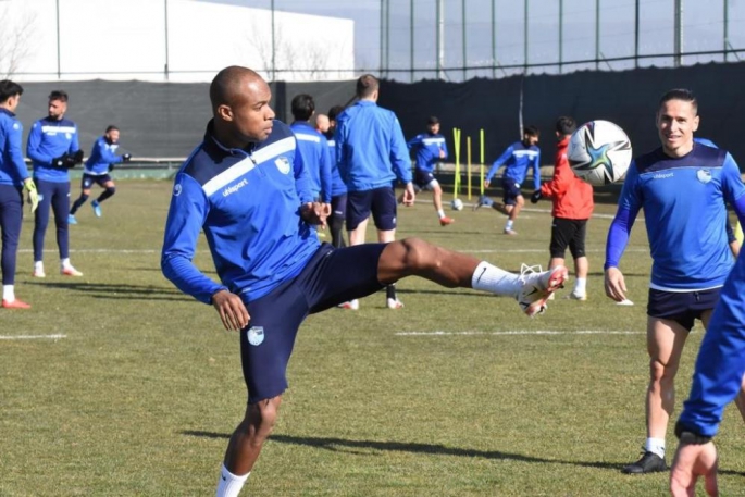 BB Erzurumspor milli arada günü çift antrenmanla geçiriyor
