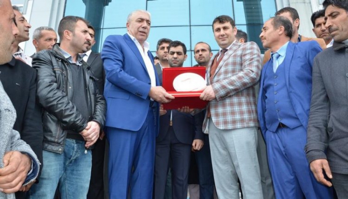 Çat Belediye Başkanı Melik Yaşar, göreve başladı 