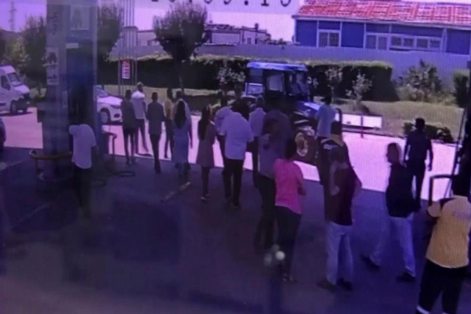 CHP'li Eren Erdem'in mazot haberi kurgu çıktı! Parti üyesiyle çiftçi diye röportaj yaptılar