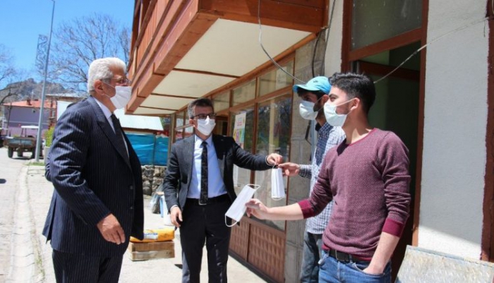 ÇOKAB’dan üye belediyelere 30 bin maske desteği
