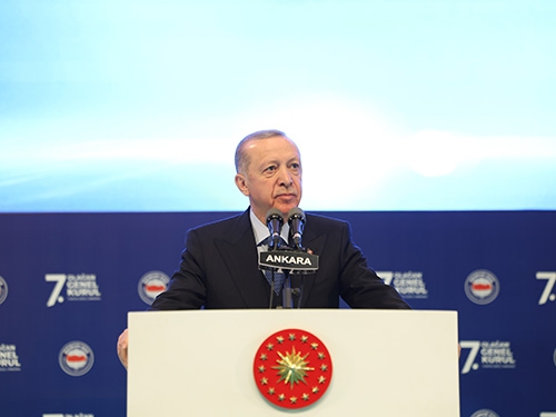 Cumhurbaşkanı Erdoğan, Memur-Sen Genel Kurulu’na katıldı