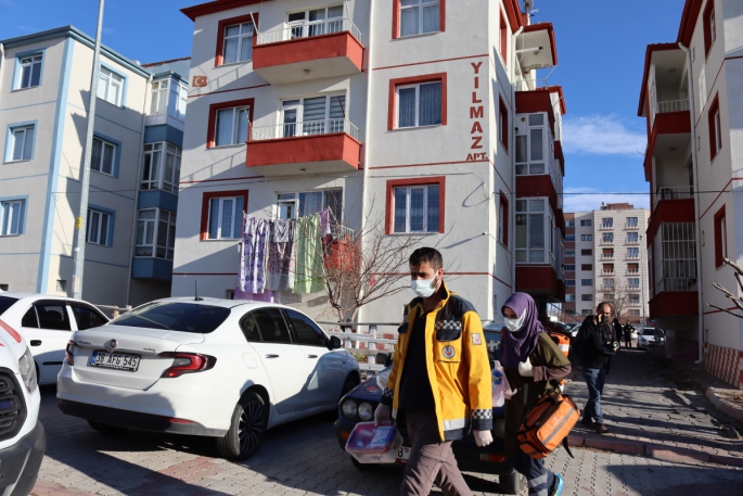 Dehşet veren vahşet: Eşini ve üvey çocuğunu bıçaklayarak öldürdü