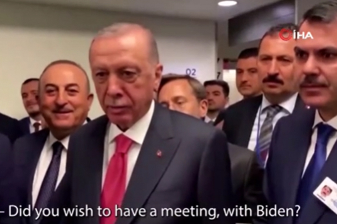 Erdoğan'dan gazeteciye: 'O Biden, ben Erdoğan'ım'