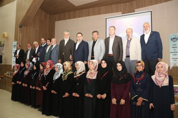 Erzurum'da Birlik ve Beraberlik Vakfından altın yağmuru 