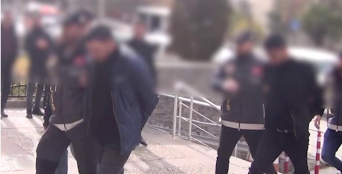 Erzurum'da FETÖ yalanıyla dolandırıcılık yapan 5 zanlı tutuklandı