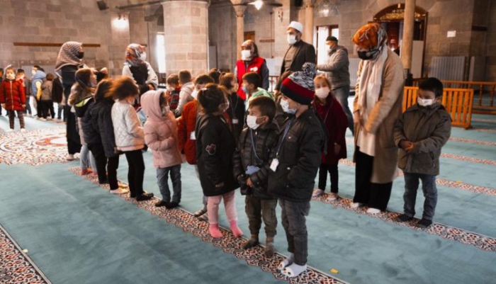 Erzurum’da Miniklerden Camii ziyareti