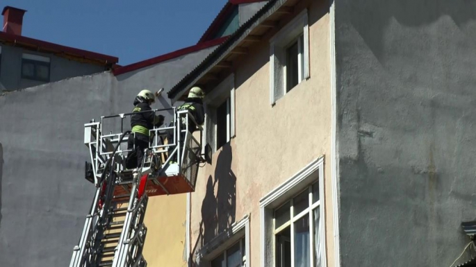 Erzurum'da Otel odasından yükselen dumanlar paniğe yol açtı