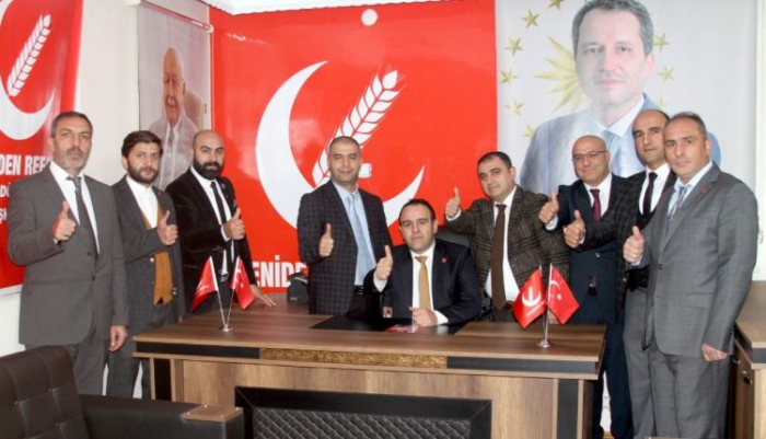 Erzurum’da Yeniden Refah Partisi Palandöken teşkilatında görev dağılımı yapıldı