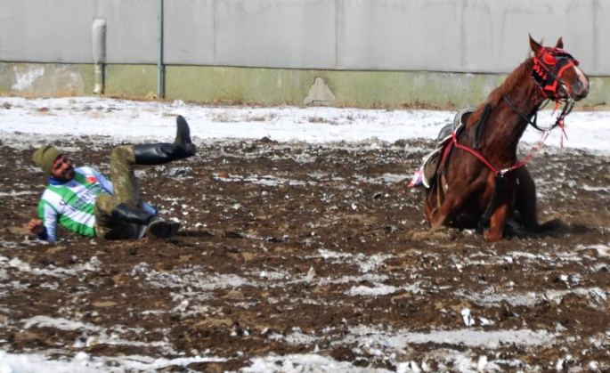 Erzurum'da Ciritçinin zor anları