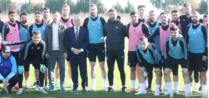 Erzurumspor Taraftarlarını Umutlandıran Fotoğraflar Başkan Sekmen Antalya'da 