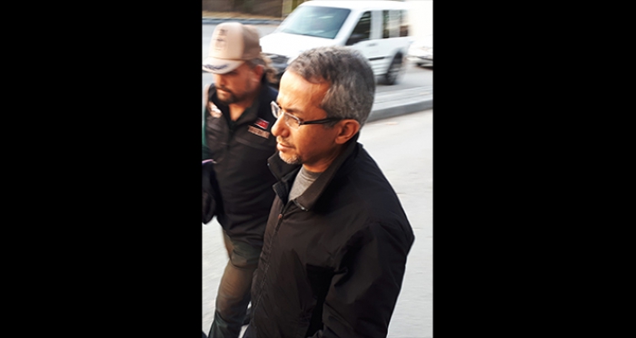 Eski savcı Ferhat Sarıkaya’ya FETÖ’den 10 yıl hapis cezası