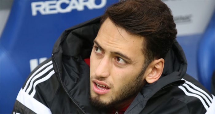 Hakan Çalhanoğlu: ‘Galatasaray’da oynamak isterim’