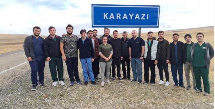 Hayvan hastanesi gezici hizmet aracı Karayazı’da