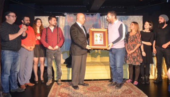 ILICALI’DAN MEDYA ODA TİYATROSU’NA TAM NOT
