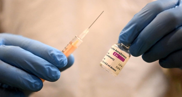 İngiltere’de, 30 yaşın altındaki kişilere AstraZeneca aşısının yapılmaması önerildi