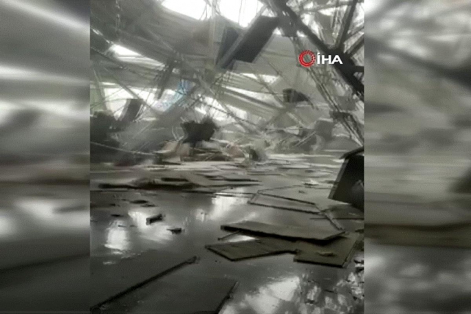 İstanbul Havalimanı'nda Turkish Cargo tesisinin çatısı kar nedeniyle çöktü