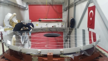 Doğu Anadolu Gözlemevi’nde 4 metrelik teleskop aynasının montaj işlemleri başladı
