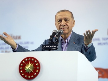 Erdoğan; ''Rehavete kapılmak, zafer sarhoşluğuna girmek yok.'' 