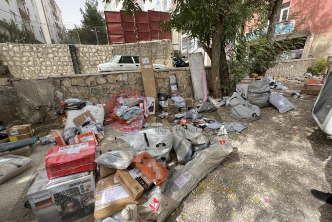 Kargo şirketlerinin skandal görüntülerine vatandaşlardan tepki yağdı