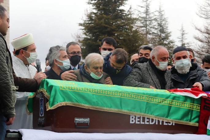 Konyasporlu Ahmet Çalık son yolculuğuna uğurlandı