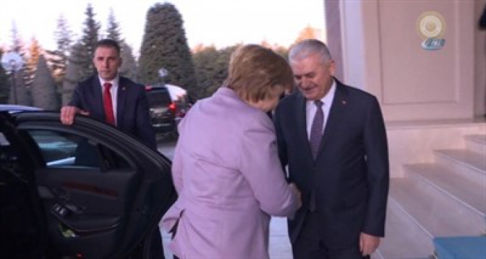 Merkel Çankaya Köşkün'de