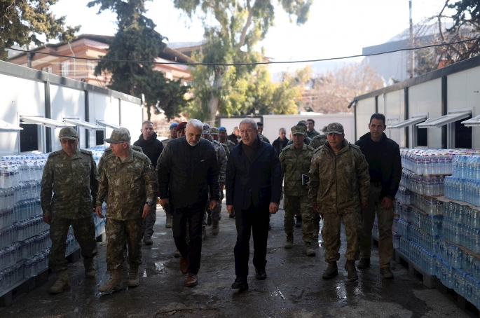 Millî Savunma Bakanı Hulusi Akar’dan Hatay’ın Defne ve Kumlu İlçelerinde İnceleme