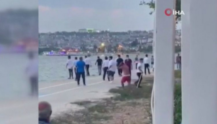 Restoran çalışanları denize giren vatandaşlara saldırdı