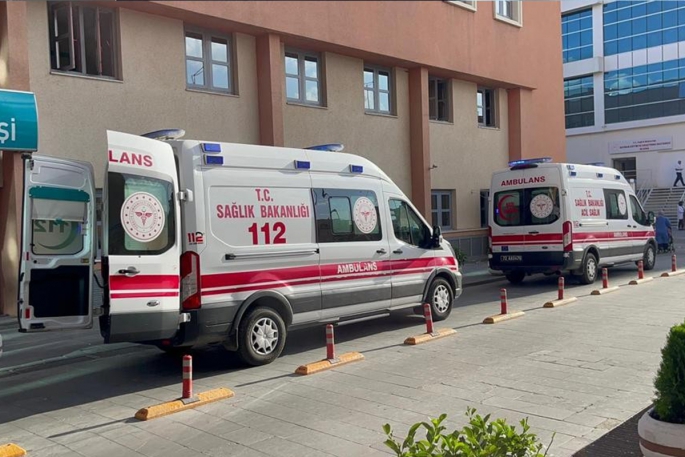 Sağlık çalışanı cinnet getirdi: 2 ağır yaralı