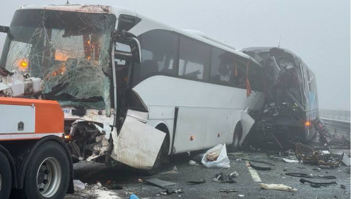 Son Dakika: Türkiye'yi Yasa Boğan Zincirleme Kaza'da 10 Ölü Onlarca Yaralı Var