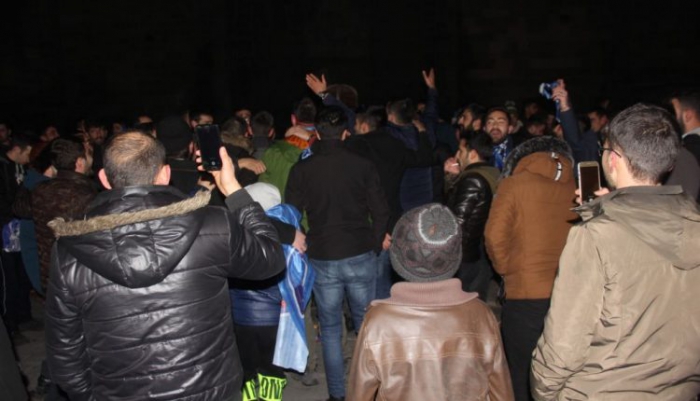 Taraftarlar Erzurumspor’un 51 Yaş Gününü Kutladı