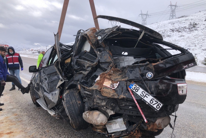 Trafik kazası: 1 asker hayatını kaybetti