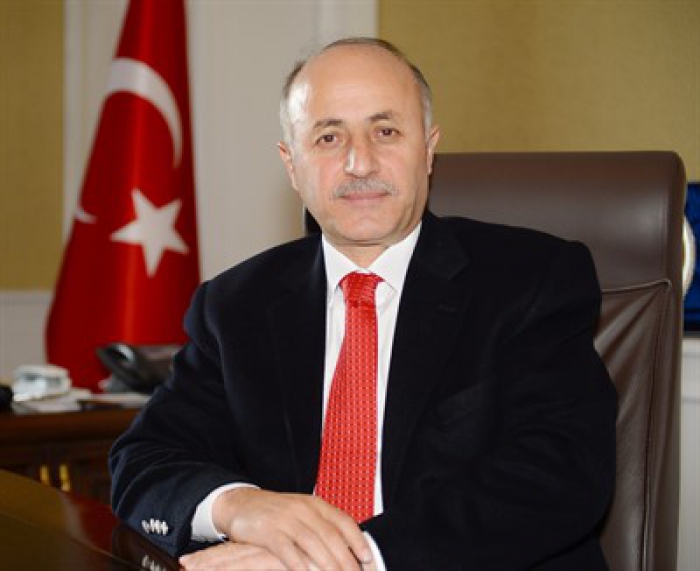 Vali Azizoğlu: “Toplumumuzda öğretmenlik mesleğinin çok seçkin ve özel bir önemi bulunmaktadır”