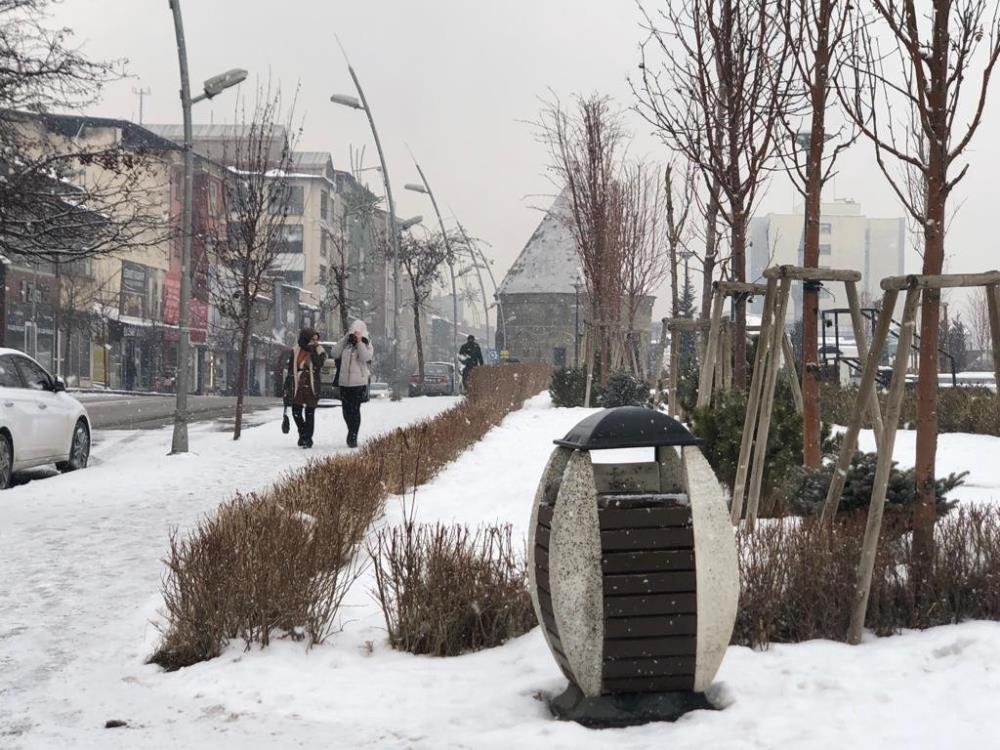 Erzurum beyaz örtüyle kaplandı